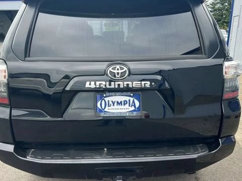 Used 2018 Toyota 4Runner SR5 Premium AWD/4WD image 10