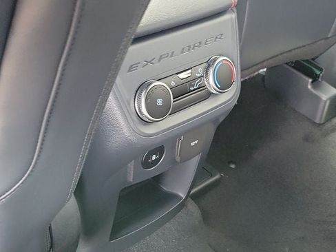 New 2027 Ford Explorer ST-Line AWD/4WD image 24