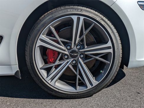 Used 2025 Genesis G70 2.5T w/ Sport Prestige Package image 10