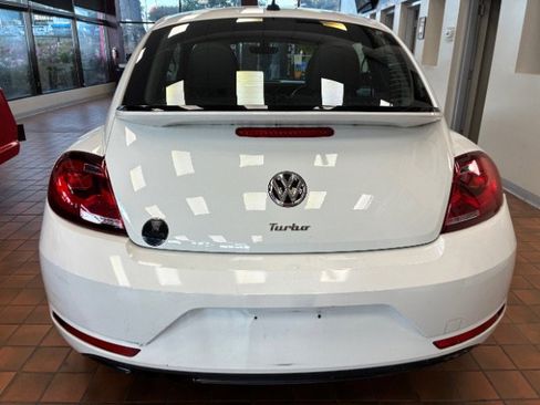 Used 2018 Volkswagen Beetle 2.0T S w/ Style & Comfort Package For S image 5