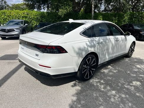 Used 2025 Honda Accord Touring image 6