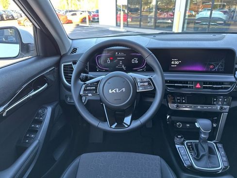 New 2026 Kia Seltos S image 25