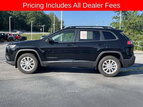 Used 2022 Jeep Cherokee Latitude Lux AWD/4WD image 2