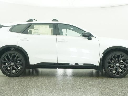 New 2026 Toyota Crown Signia image 38