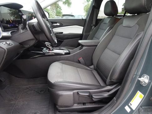 Used 2025 Chevrolet Trax LT w/ Driver Confidence Package FWD image 7