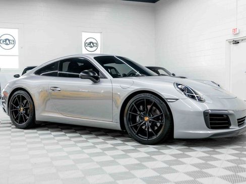 Used 2019 Porsche 911 Carrera T RWD image 6