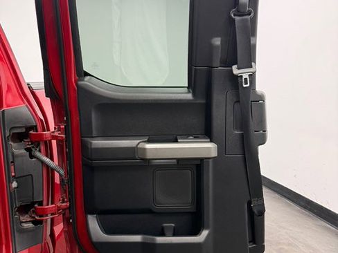 Used 2020 Ford F150 Raptor w/ Equipment Group 802A Luxury image 38