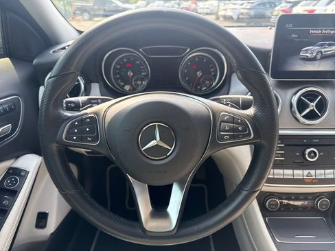 Used 2020 Mercedes-Benz GLA 250 4MATIC image 22