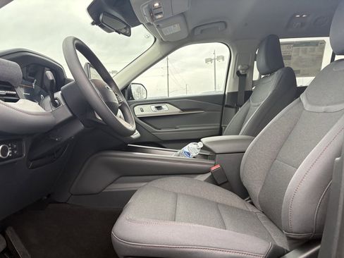 New 2026 Ford Explorer Active image 17