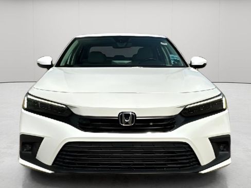 Used 2024 Honda Civic Touring image 11