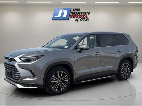 Used 2025 Toyota Grand Highlander AWD Hybrid image 1