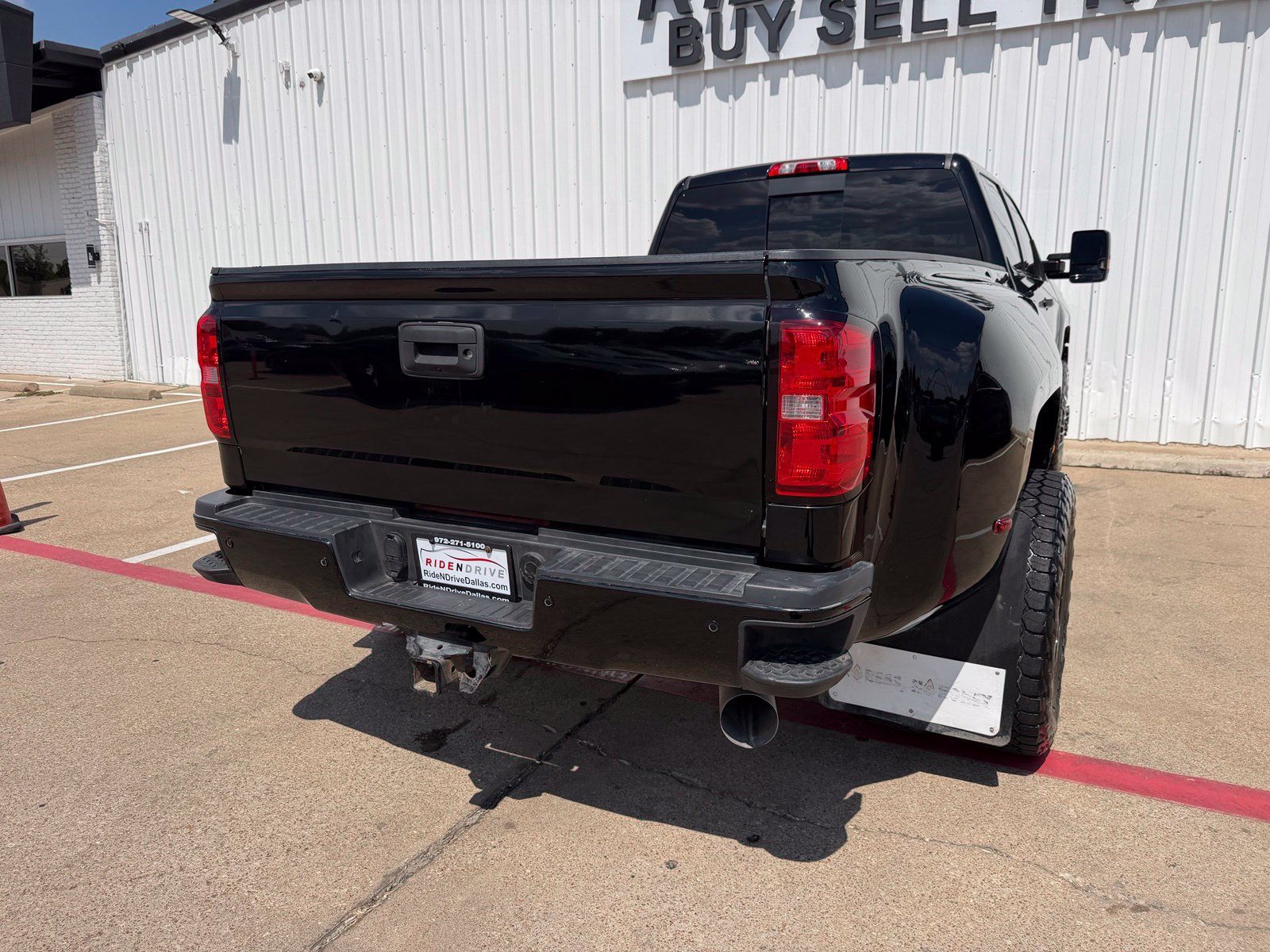 Used 2019 Chevrolet Silverado 3500 High Country w/ Duramax Plus Package AWD/4WD image 7