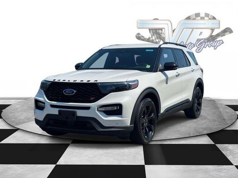 Certified 2022 Ford Explorer ST w/ Equipment Group 401A AWD/4WD image 4
