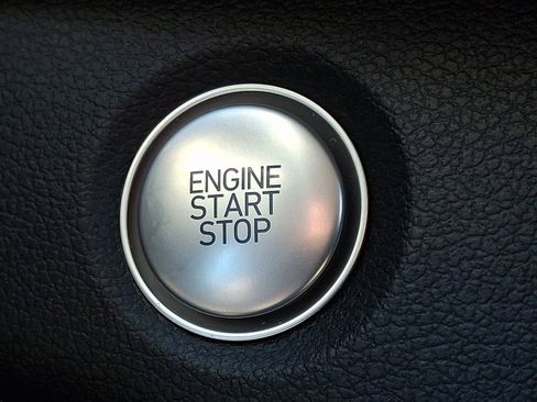 Used 2019 Hyundai Santa Fe AWD image 24