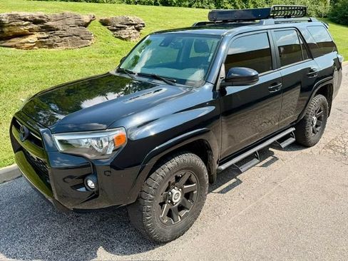 Used 2021 Toyota 4Runner Trail Special Edition AWD/4WD image 1