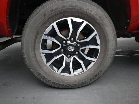 Used 2023 Toyota Tacoma TRD Sport AWD/4WD image 10