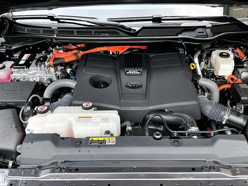Used 2024 Toyota Sequoia TRD Pro AWD/4WD image 32