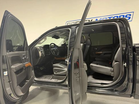 Used 2017 Chevrolet Silverado 2500 High Country w/ Duramax Plus Package AWD/4WD image 14