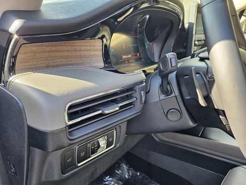 New 2026 Lincoln Corsair Reserve w/ Jet Appearance Package image 11