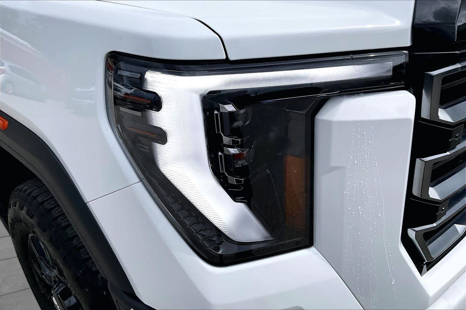 Used 2025 GMC Sierra 2500 AT4 AWD/4WD image 27