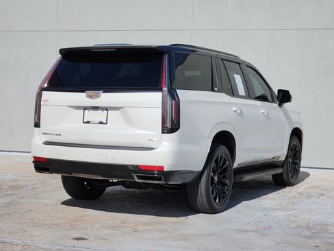 Used 2021 Cadillac Escalade Sport AWD/4WD image 8