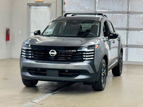 New 2026 Nissan Kicks SV w/ Cold Weather Package image 3