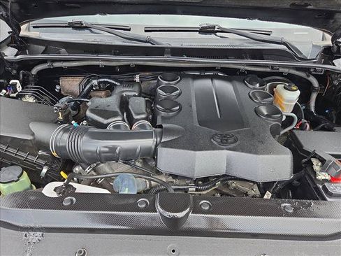 Used 2019 Toyota 4Runner SR5 RWD image 22
