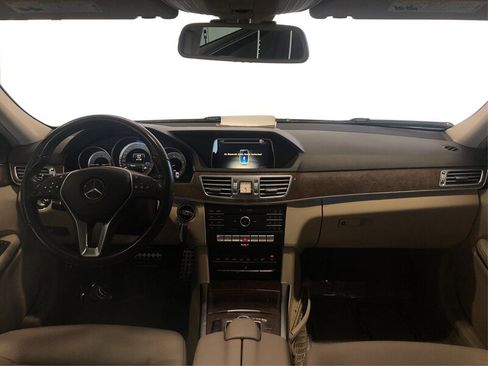 Used 2016 Mercedes-Benz E 350 Sedan image 24