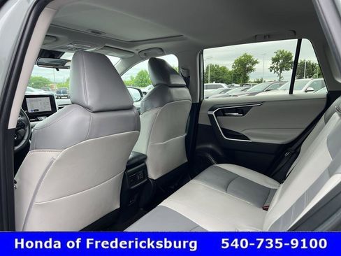 Used 2023 Toyota RAV4 XLE Premium AWD/4WD image 27