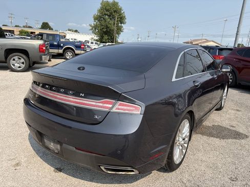 Used 2013 Lincoln MKZ FWD image 7