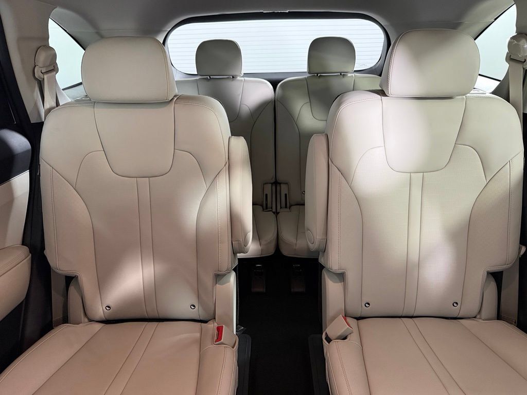 Used 2025 Kia Sorento EX AWD/4WD image 20