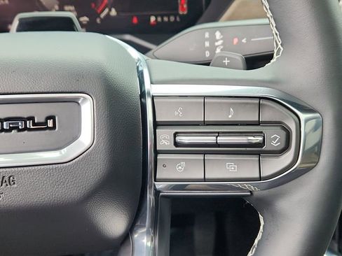 Used 2026 GMC Acadia Denali Ultimate image 40