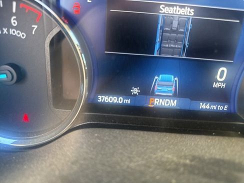 Used 2022 Ford Expedition Max XLT image 3