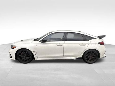 Used 2023 Honda Civic Type R image 3