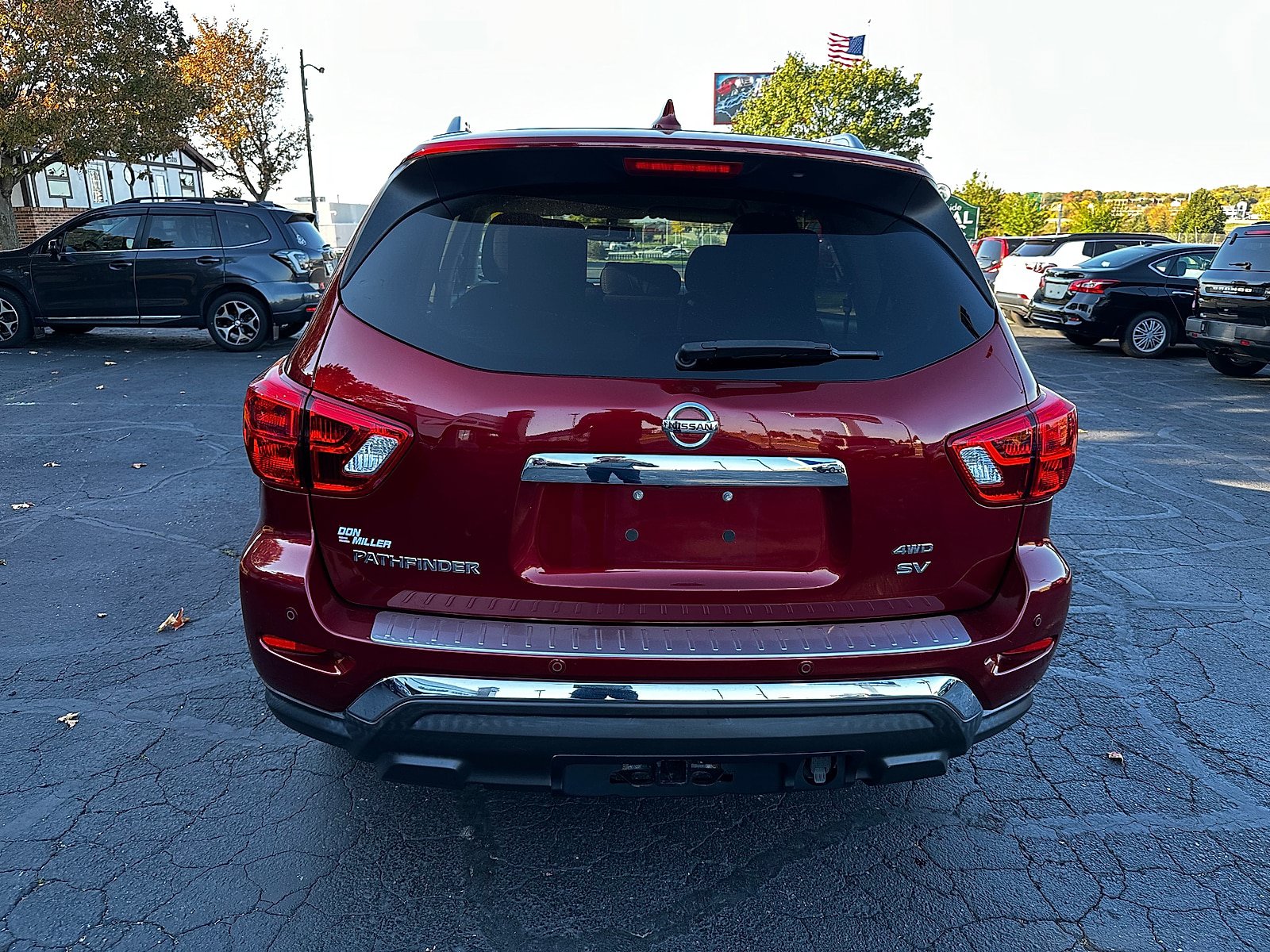 Used 2020 Nissan Pathfinder SV w/ Cargo Package AWD/4WD image 4