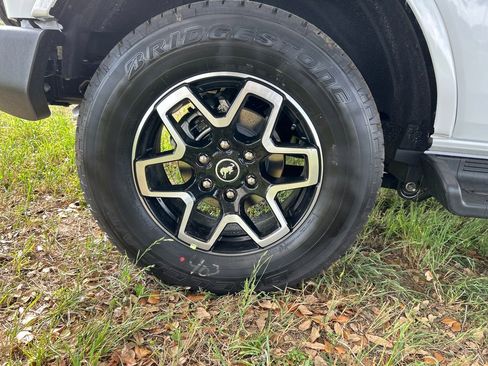 New 2026 Ford Bronco Outer Banks AWD/4WD image 16