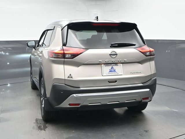 Used 2021 Nissan Rogue Platinum FWD image 7