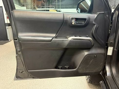 Used 2021 Toyota Tacoma Limited w/ Nightshade Package AWD/4WD image 24