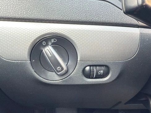 Used 2018 Volkswagen Jetta S w/ Cold Weather Package image 15