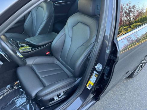 Used 2019 BMW 530e xDrive AWD/4WD image 22