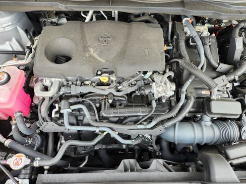 Used 2023 Toyota Sienna XSE image 9