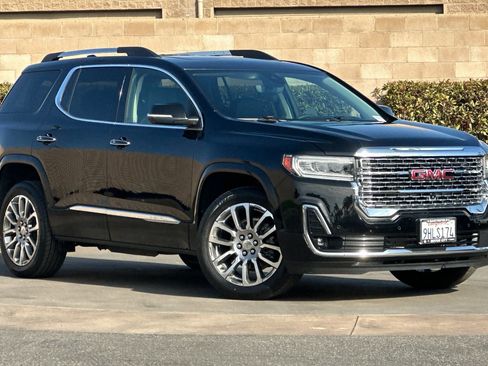 Certified 2023 GMC Acadia Denali w/ Denali Ultimate Package image 2