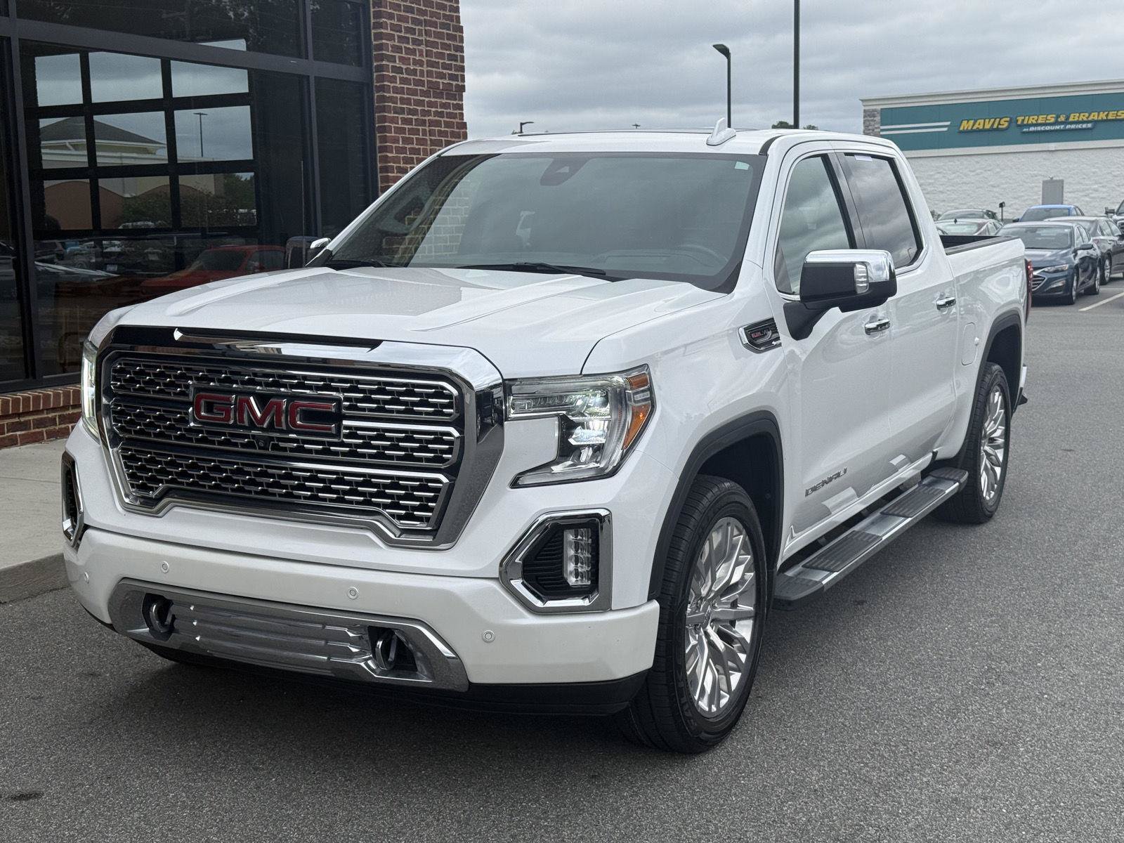 Used 2019 GMC Sierra 1500 Denali w/ Denali Ultimate Package AWD/4WD image 1