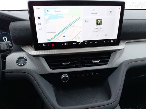 New 2026 Ford Explorer Active w/ Active Comfort Package image 32