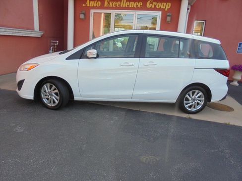 Used 2015 MAZDA MAZDA5 Sport FWD image 4