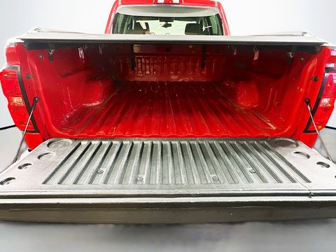 Used 2018 Chevrolet Silverado 1500 LT w/ All Star Edition image 23