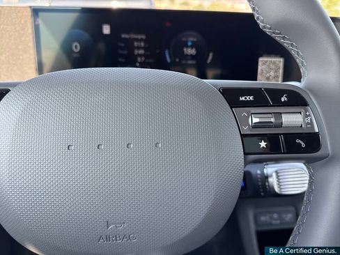 Used 2025 Hyundai Ioniq 5 SE image 57