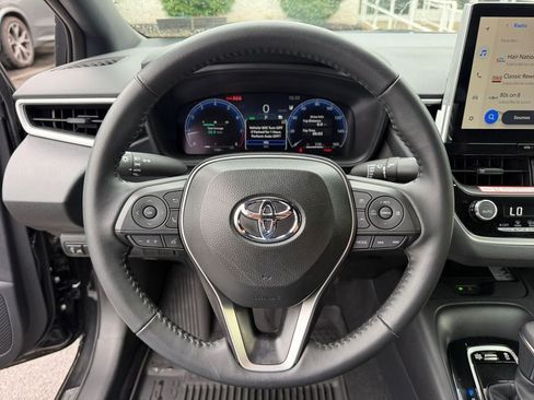 Certified 2026 Toyota Corolla SE w/ SE Package FWD image 14