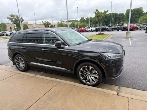 Used 2026 Lincoln Aviator Reserve AWD/4WD image 19