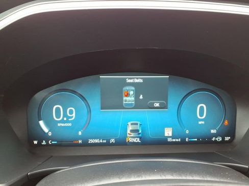 Certified 2025 Ford Escape Platinum AWD/4WD image 17